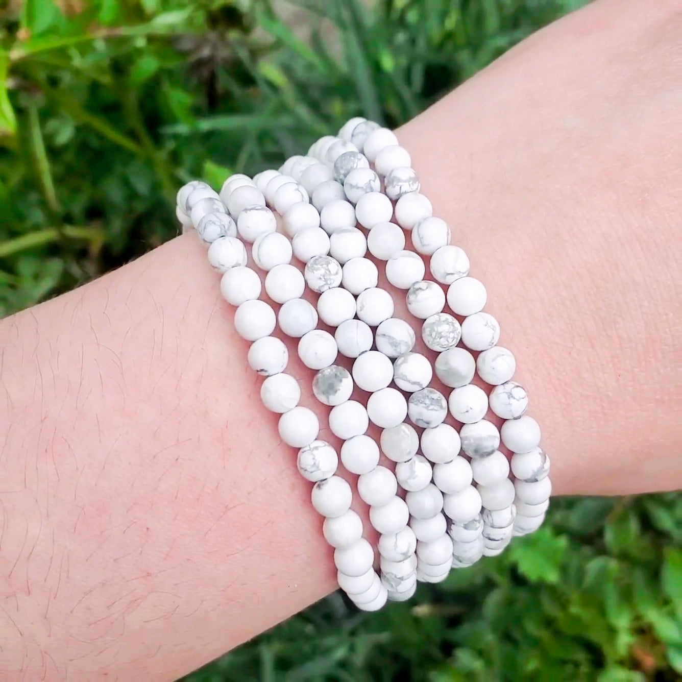 Stylish Howlite Stone Bracelet - White Gemstone Fashion